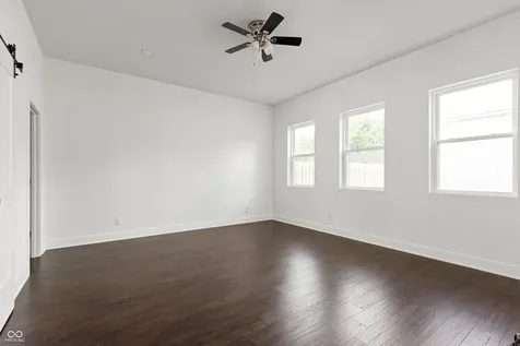1121 Villa Indianapolis IN 46203