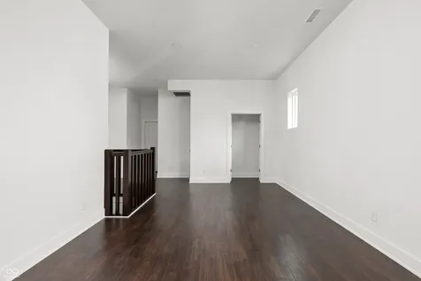 1121 Villa Indianapolis IN 46203