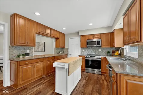 12315 Brookshire Parkway Carmel IN 46033