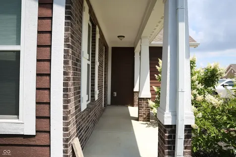 8826 Hemingway Drive Indianapolis IN 46239