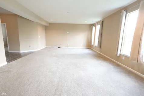 8826 Hemingway Drive Indianapolis IN 46239