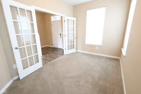 8826 Hemingway Drive Indianapolis IN 46239