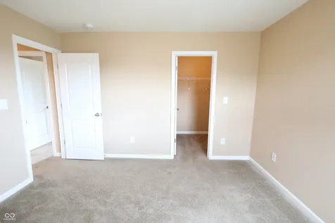 8826 Hemingway Drive Indianapolis IN 46239