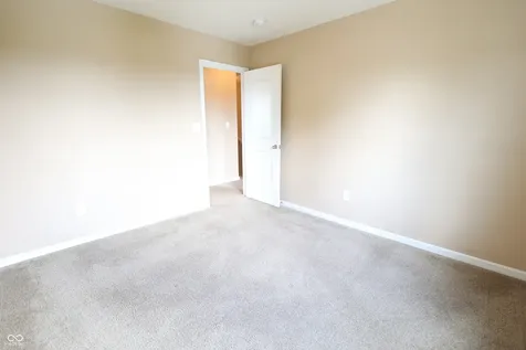 8826 Hemingway Drive Indianapolis IN 46239
