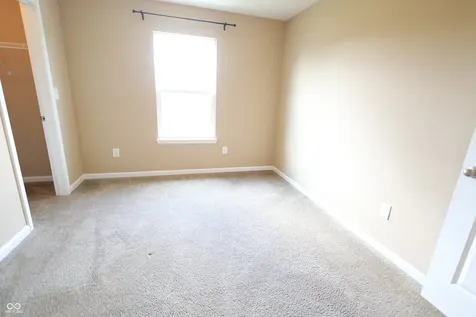 8826 Hemingway Drive Indianapolis IN 46239