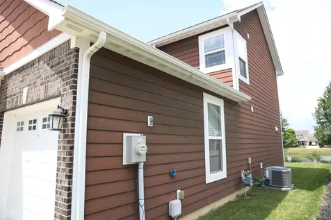 8826 Hemingway Drive Indianapolis IN 46239