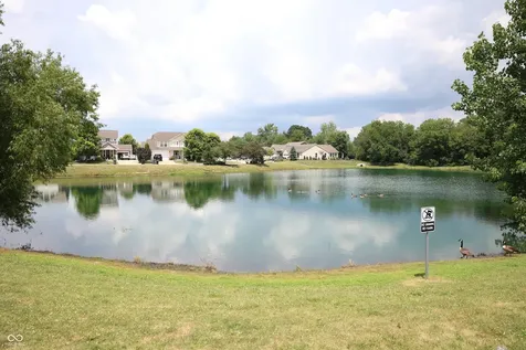 8826 Hemingway Drive Indianapolis IN 46239