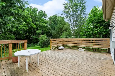 281 Wakefield Drive E Greenwood IN 46142