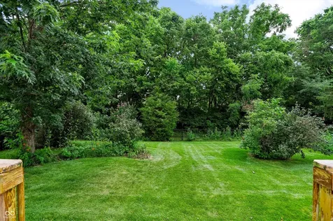 281 Wakefield Drive E Greenwood IN 46142
