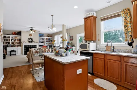 281 Wakefield Drive E Greenwood IN 46142