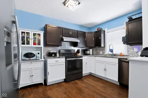 3907 E 16th Street Indianapolis IN 46201