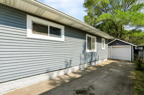 3907 E 16th Street Indianapolis IN 46201