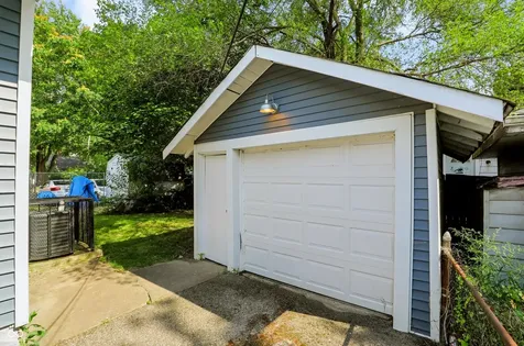 3907 E 16th Street Indianapolis IN 46201