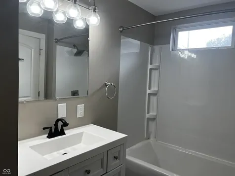 330 W 40th Street Indianapolis IN 46208