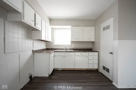 5843 Woodside Drive Indianapolis IN 46228
