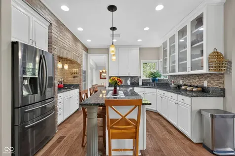 2189 Scarlet Oak Drive Avon IN 46123
