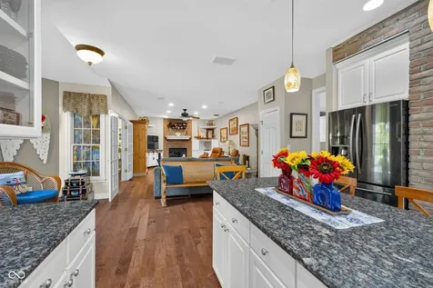 2189 Scarlet Oak Drive Avon IN 46123