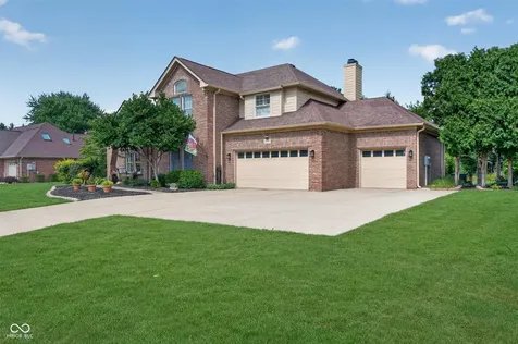 2189 Scarlet Oak Drive Avon IN 46123
