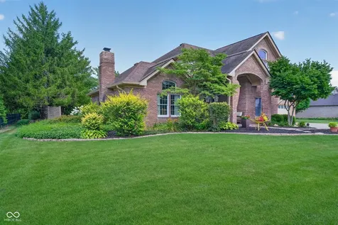 2189 Scarlet Oak Drive Avon IN 46123