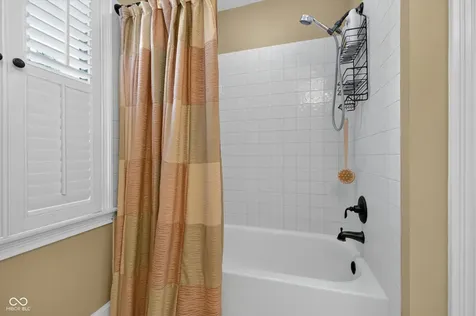 2189 Scarlet Oak Drive Avon IN 46123