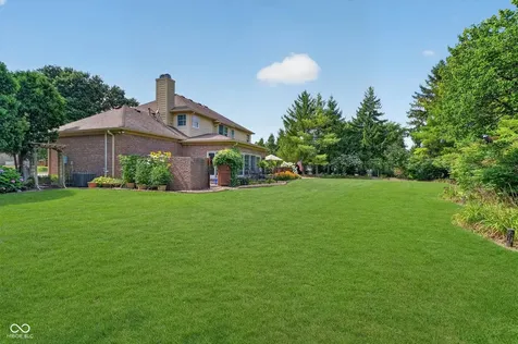 2189 Scarlet Oak Drive Avon IN 46123