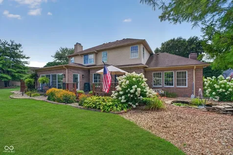 2189 Scarlet Oak Drive Avon IN 46123