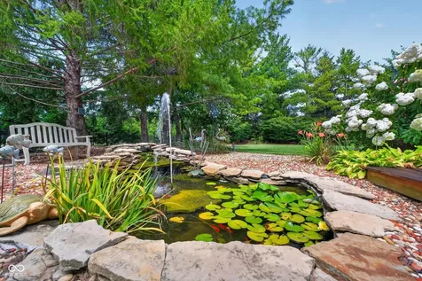 2189 Scarlet Oak Drive Avon IN 46123