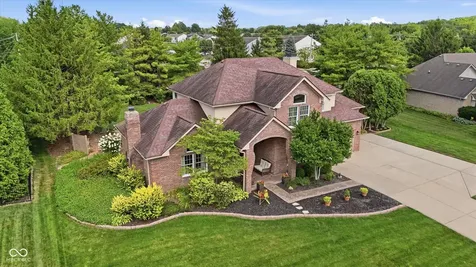 2189 Scarlet Oak Drive Avon IN 46123