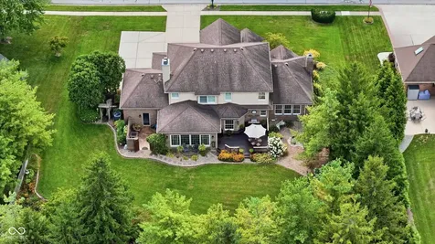 2189 Scarlet Oak Drive Avon IN 46123