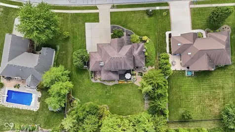 2189 Scarlet Oak Drive Avon IN 46123