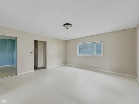 1634 S B Street Elwood IN 46036