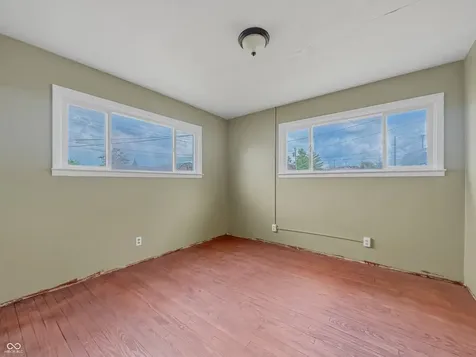 1634 S B Street Elwood IN 46036
