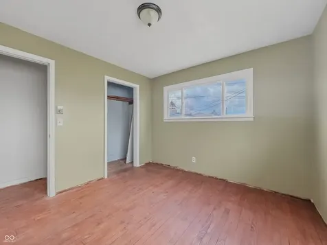 1634 S B Street Elwood IN 46036