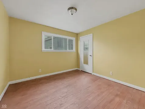 1634 S B Street Elwood IN 46036