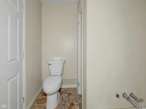 1634 S B Street Elwood IN 46036