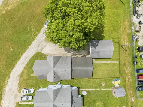 1634 S B Street Elwood IN 46036
