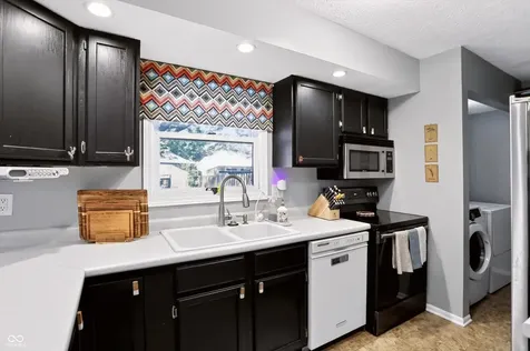 981 Maple Grove Drive Greenwood IN 46143