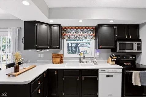 981 Maple Grove Drive Greenwood IN 46143