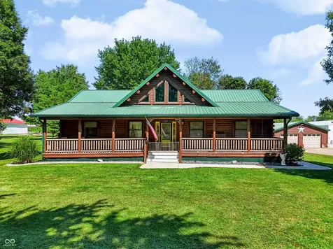 9825 S County Road 100 E Clayton IN 46118