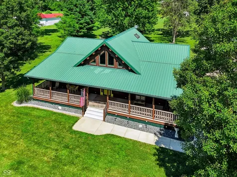 9825 S County Road 100 E Clayton IN 46118