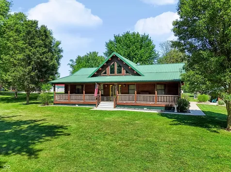 9825 S County Road 100 E Clayton IN 46118