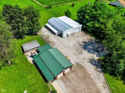 9825 S County Road 100 E Clayton IN 46118