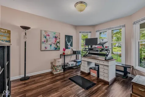565 Luse Drive Columbus IN 47201