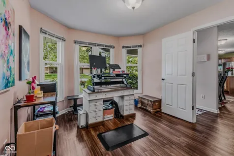 565 Luse Drive Columbus IN 47201