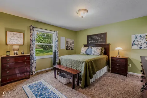 565 Luse Drive Columbus IN 47201