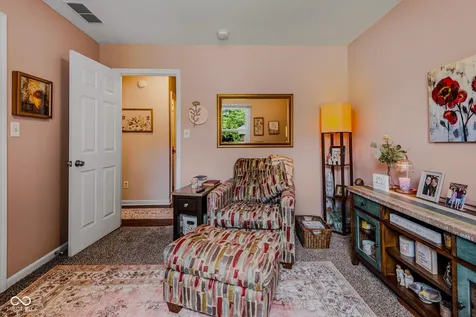 565 Luse Drive Columbus IN 47201