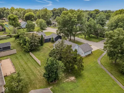 565 Luse Drive Columbus IN 47201