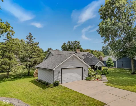 565 Luse Drive Columbus IN 47201