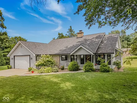 565 Luse Drive Columbus IN 47201