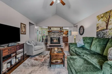 565 Luse Drive Columbus IN 47201